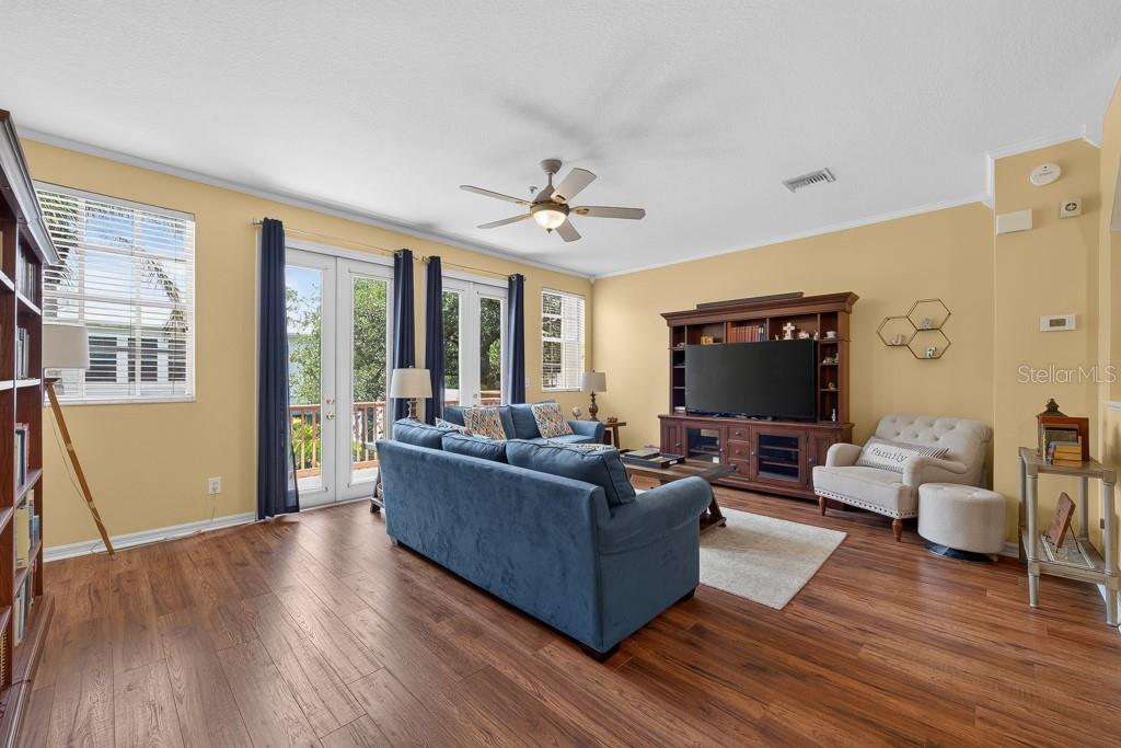 BAYSHORE POINTE TWNHMS PHAS - Residential