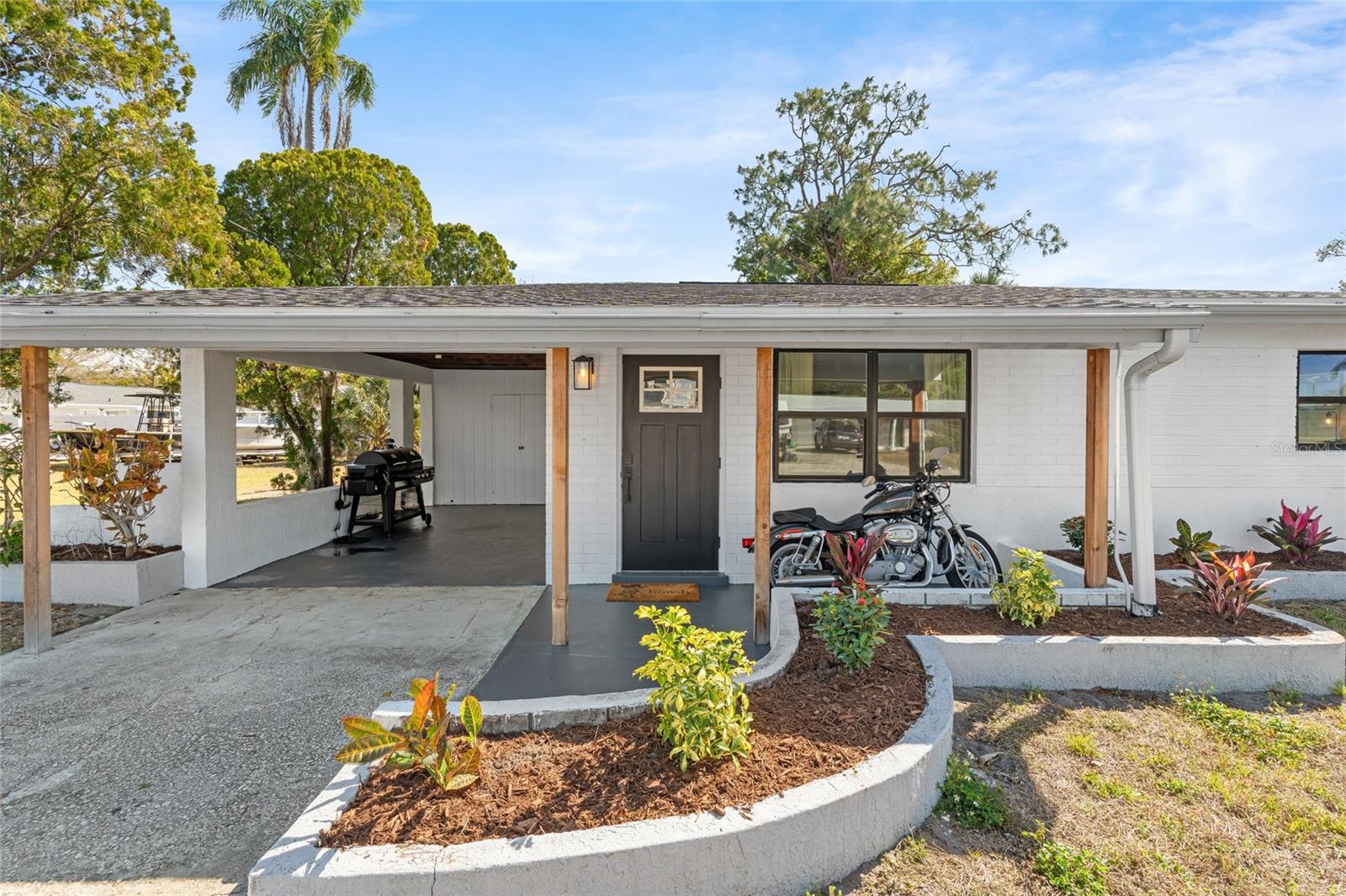 SARASOTA SPRINGS - Residential
