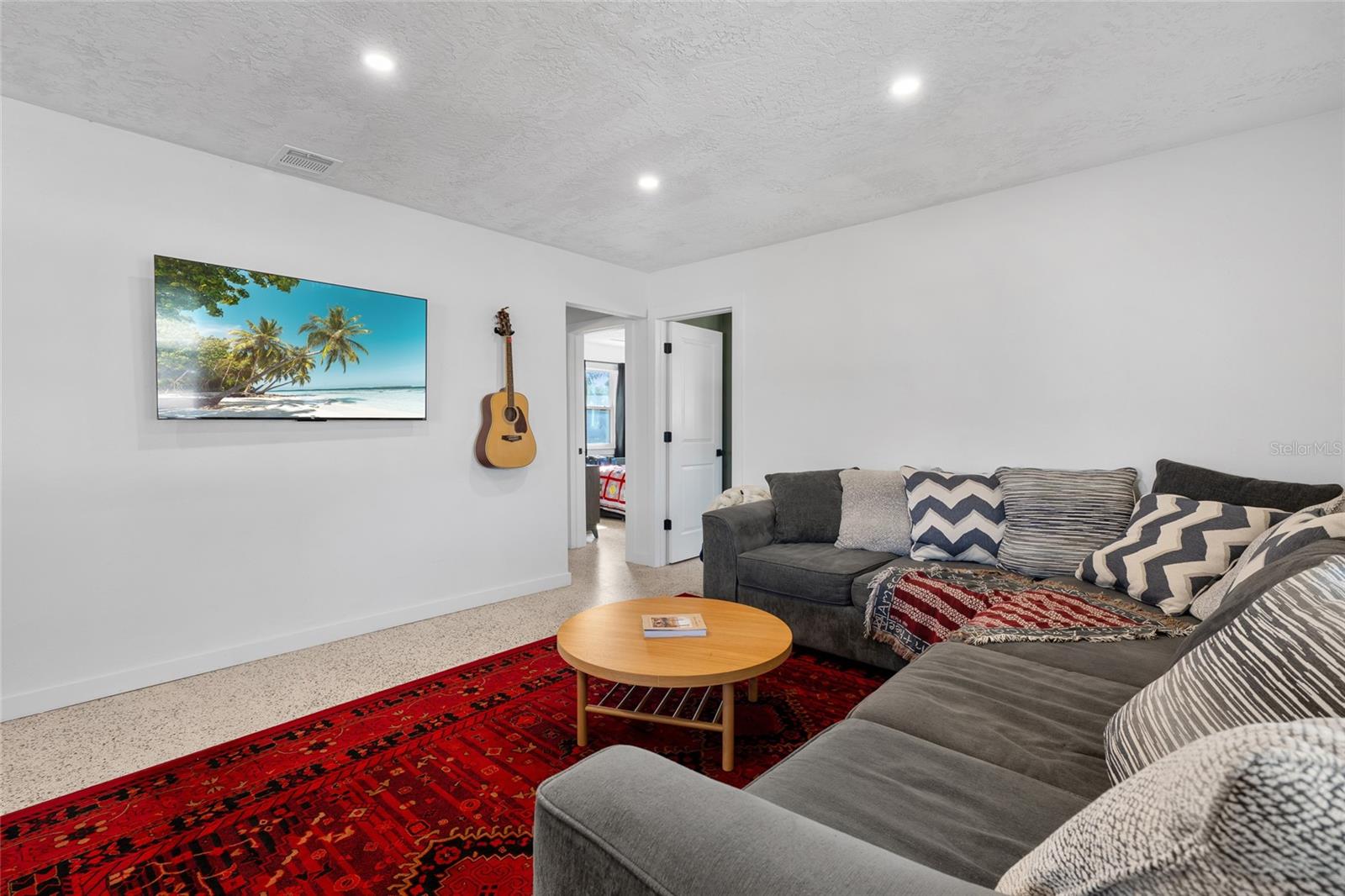 SARASOTA SPRINGS - Residential