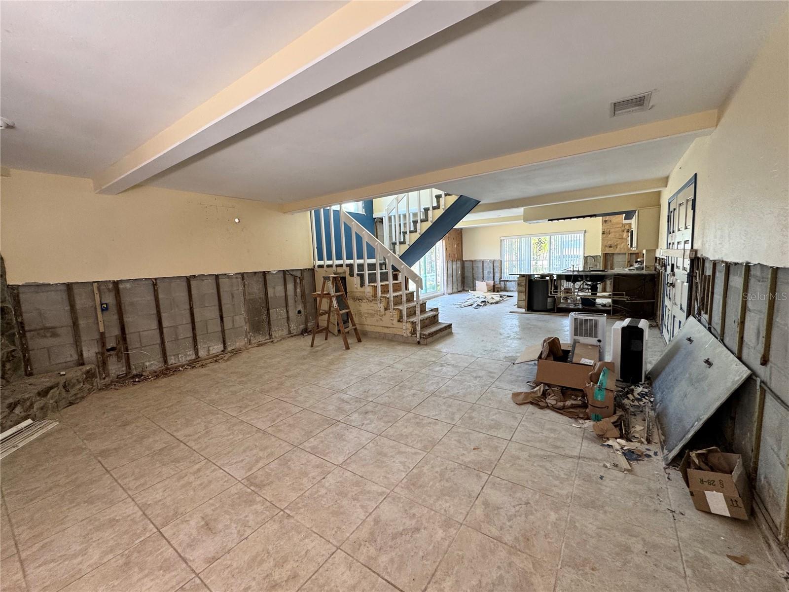 WADE SURFSIDE CONDO - Residential