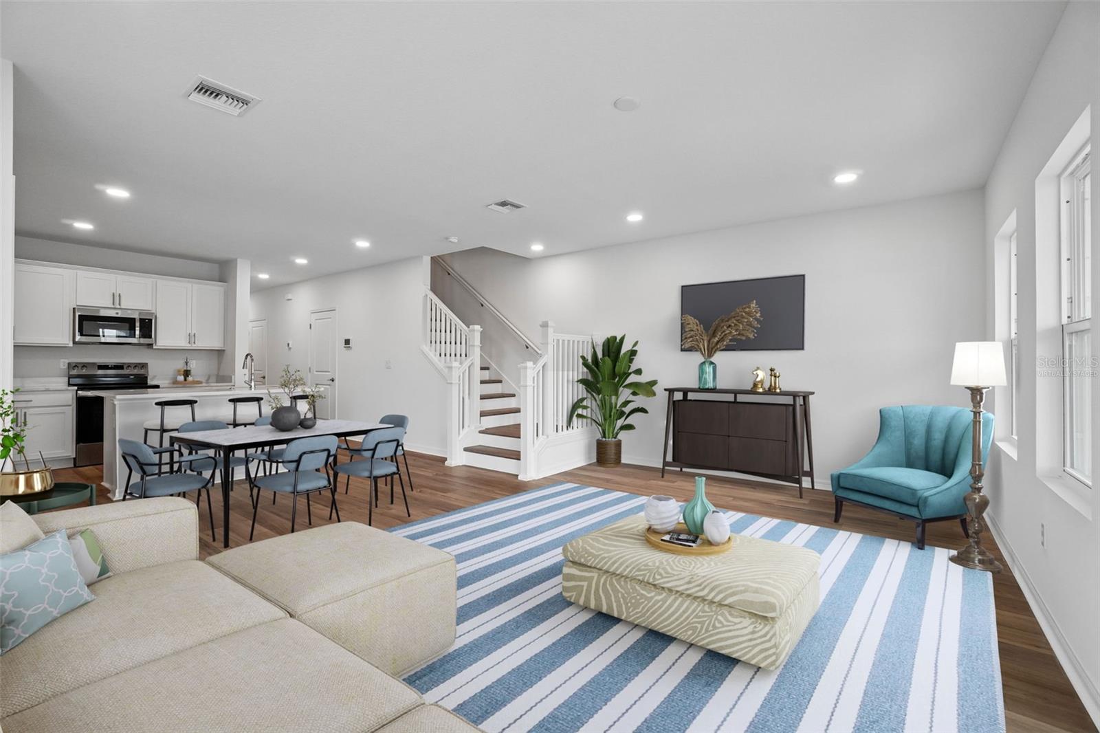 TWIN OAKS - Residential