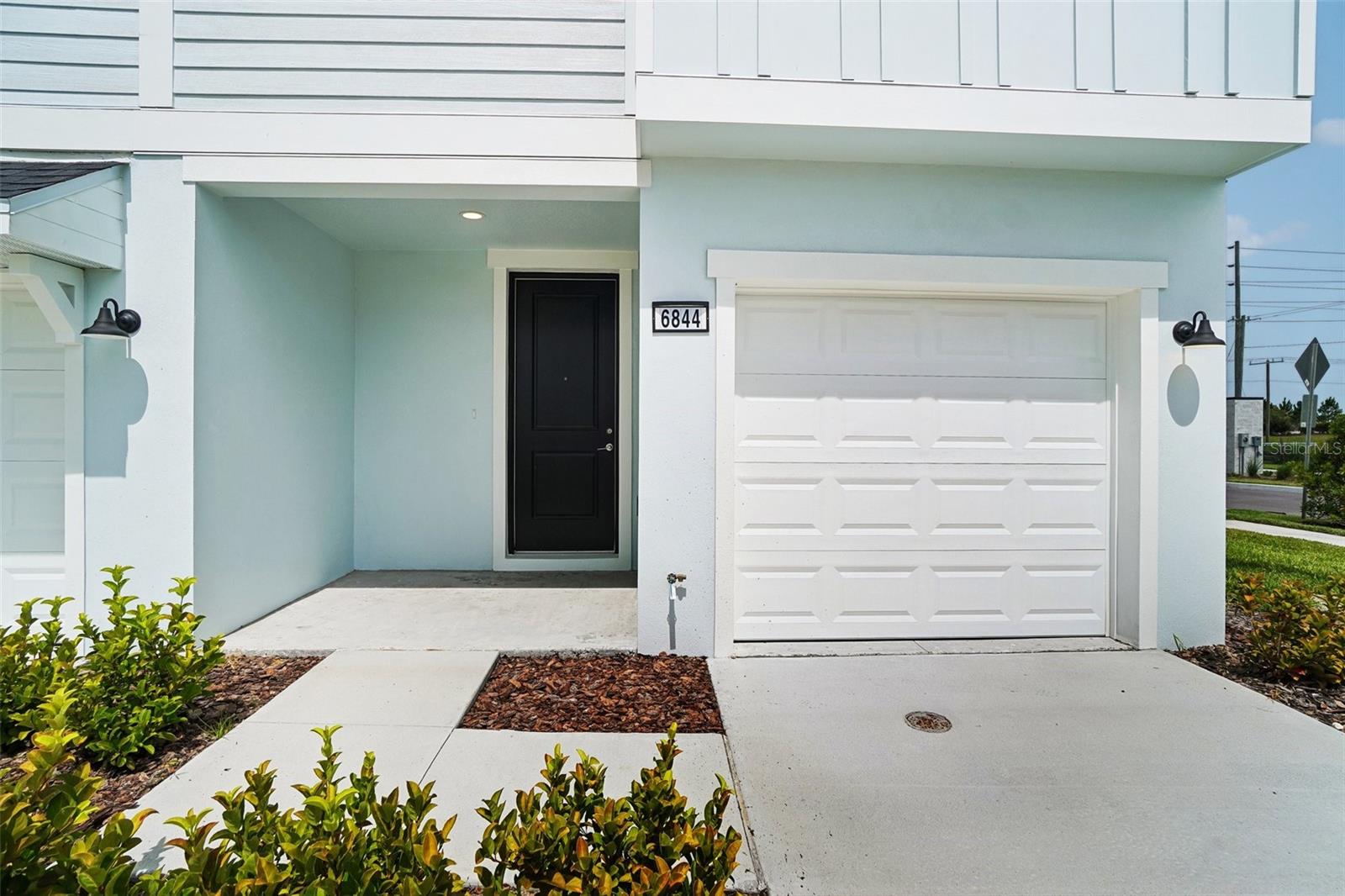 TWIN OAKS - Residential
