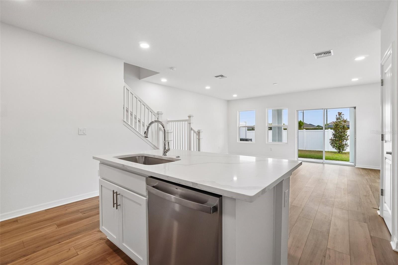 TWIN OAKS - Residential