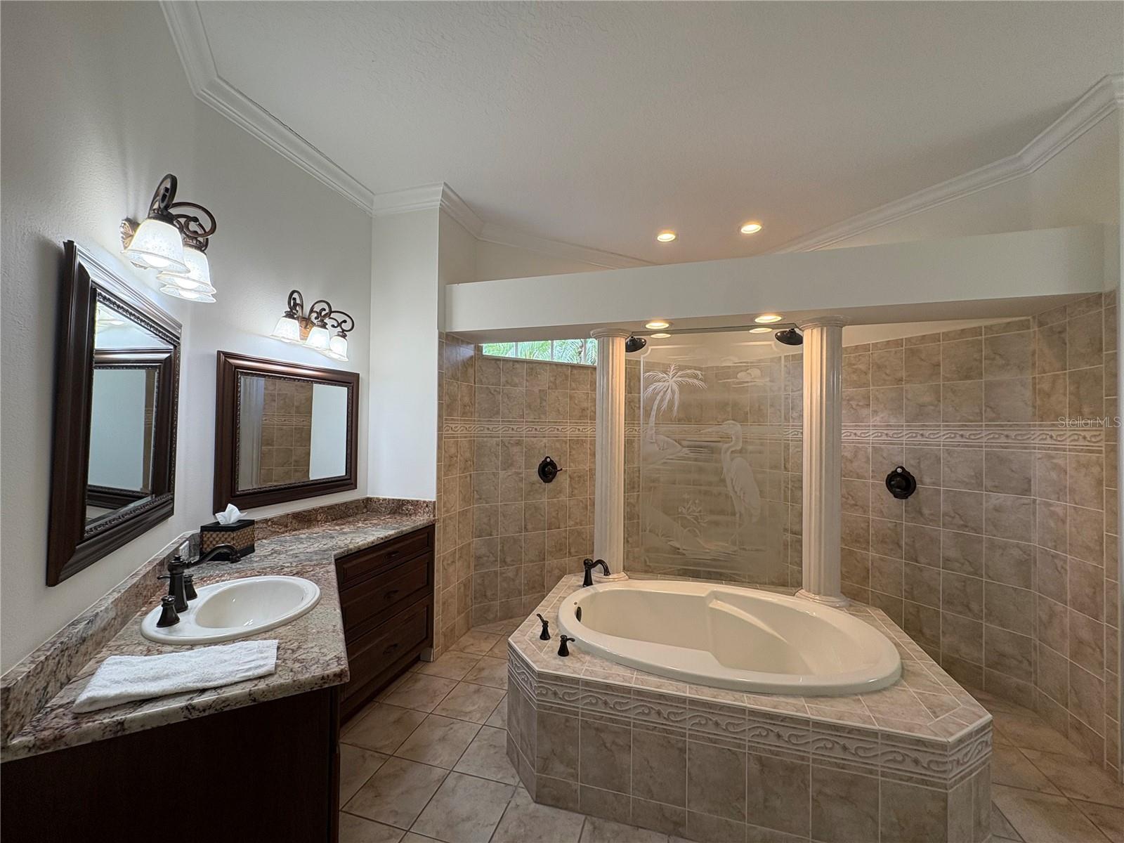 CALUSA LAKES UNIT 6 - Residential