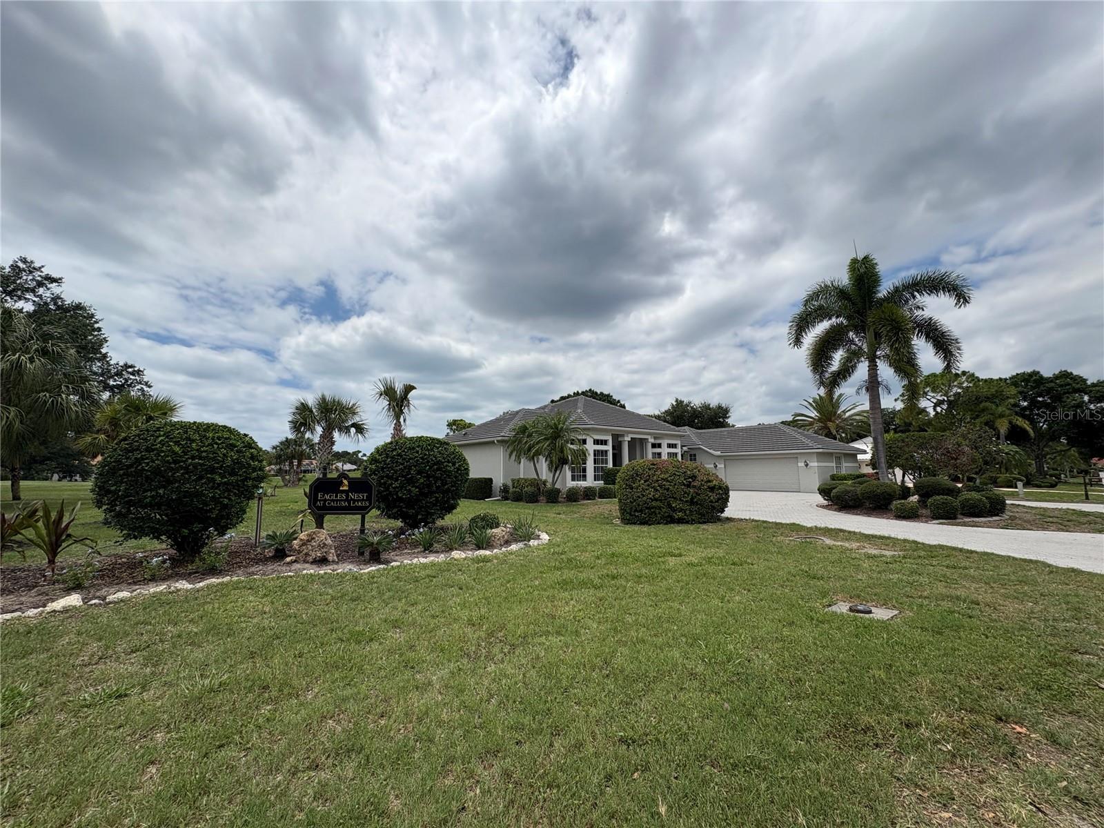 CALUSA LAKES UNIT 6 - Residential