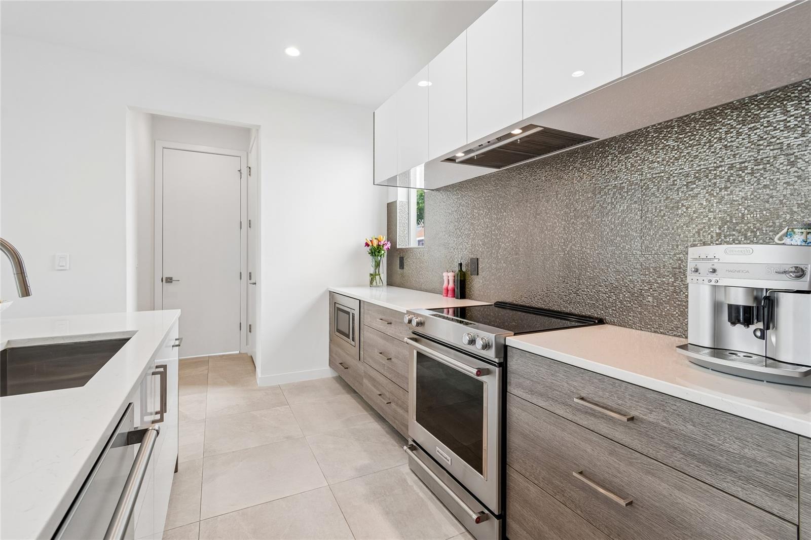 4Q7 | WOODLAWN PARK REVISED PLAT - Residential
