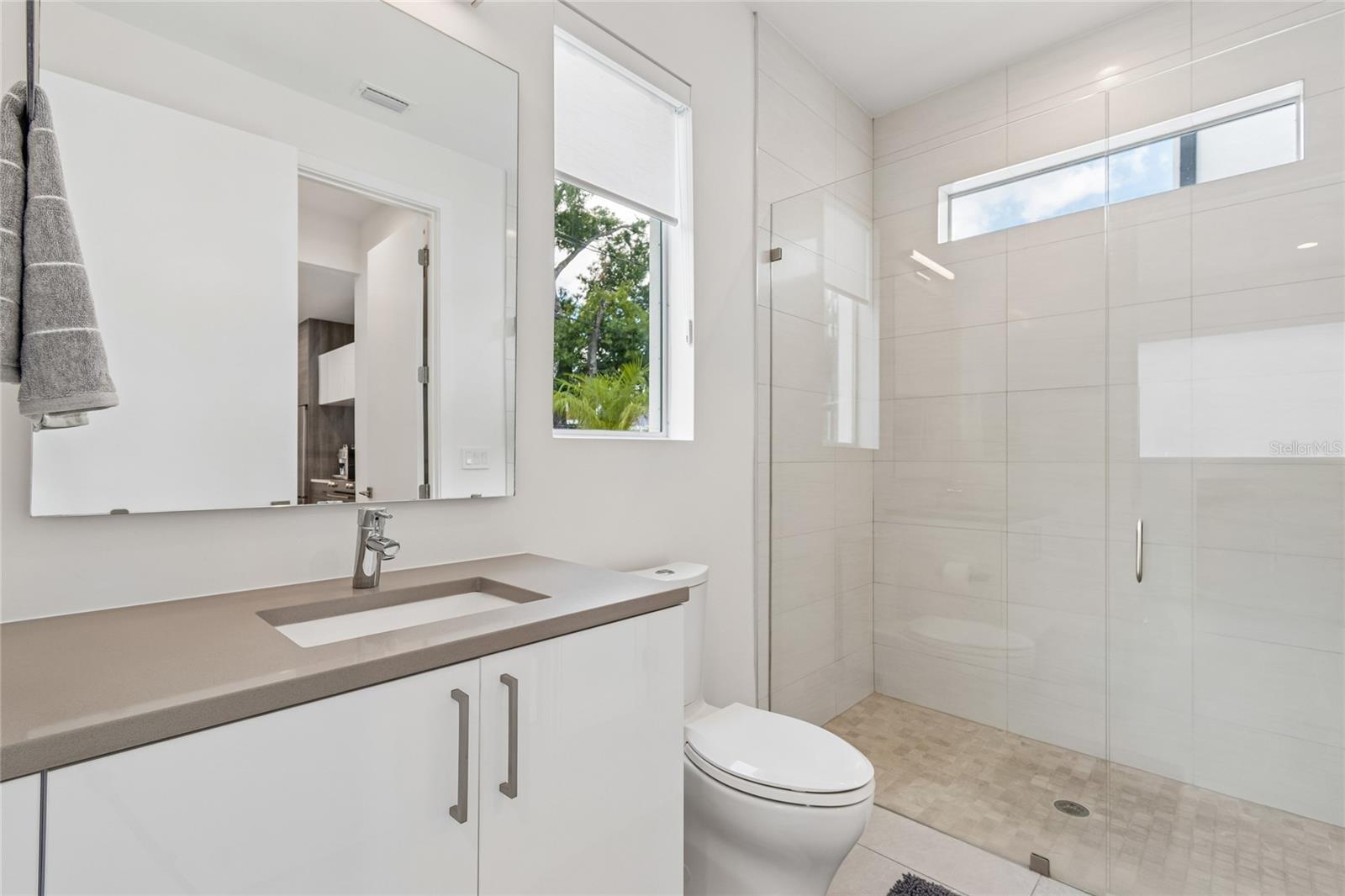 4Q7 | WOODLAWN PARK REVISED PLAT - Residential