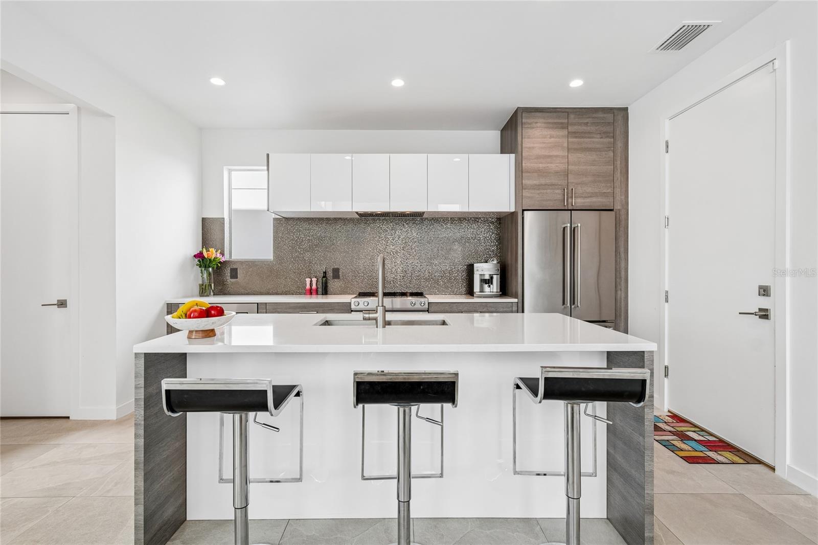 4Q7 | WOODLAWN PARK REVISED PLAT - Residential