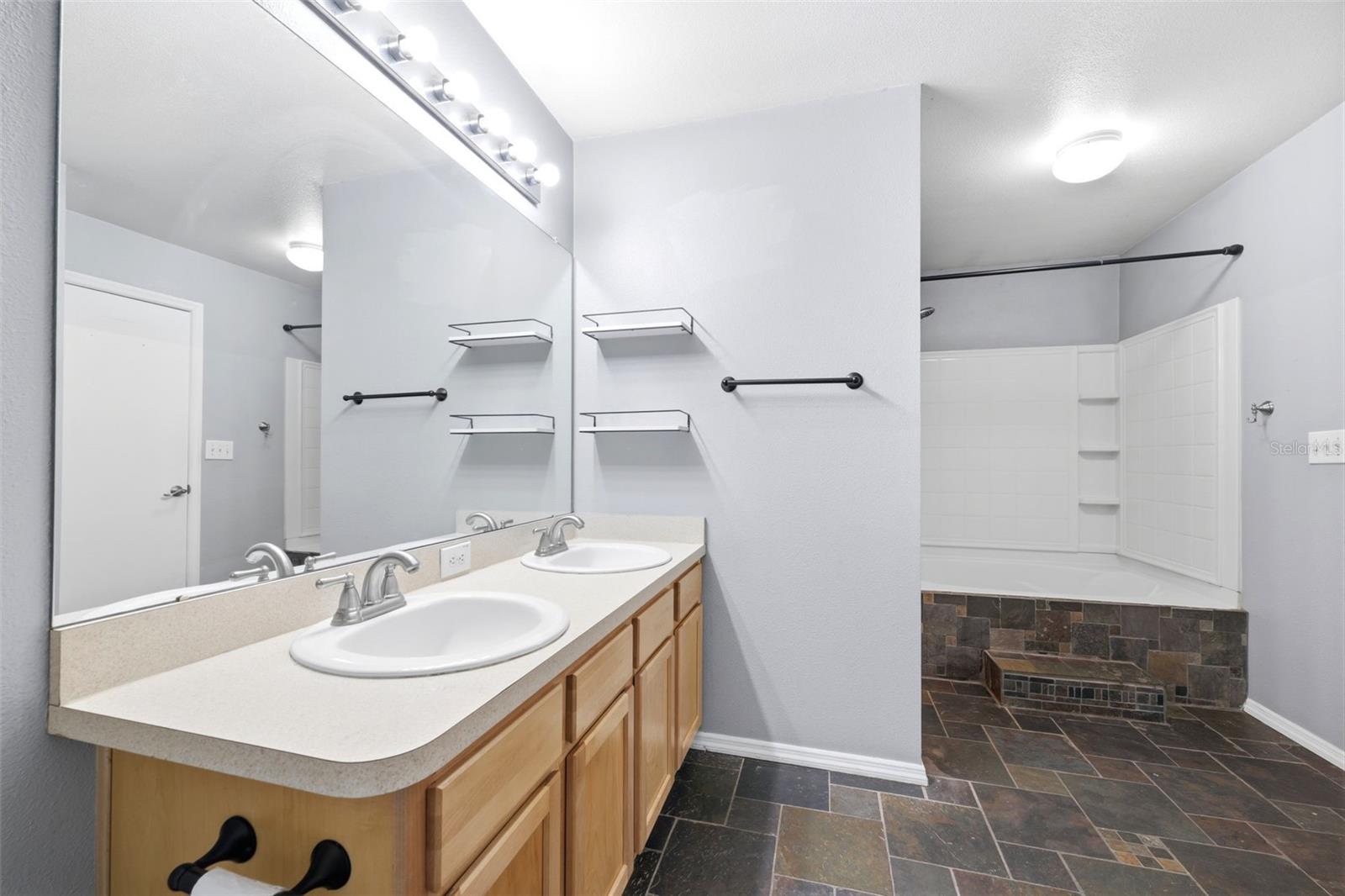 ASHLEY LAKES PHASE 2A - Residential