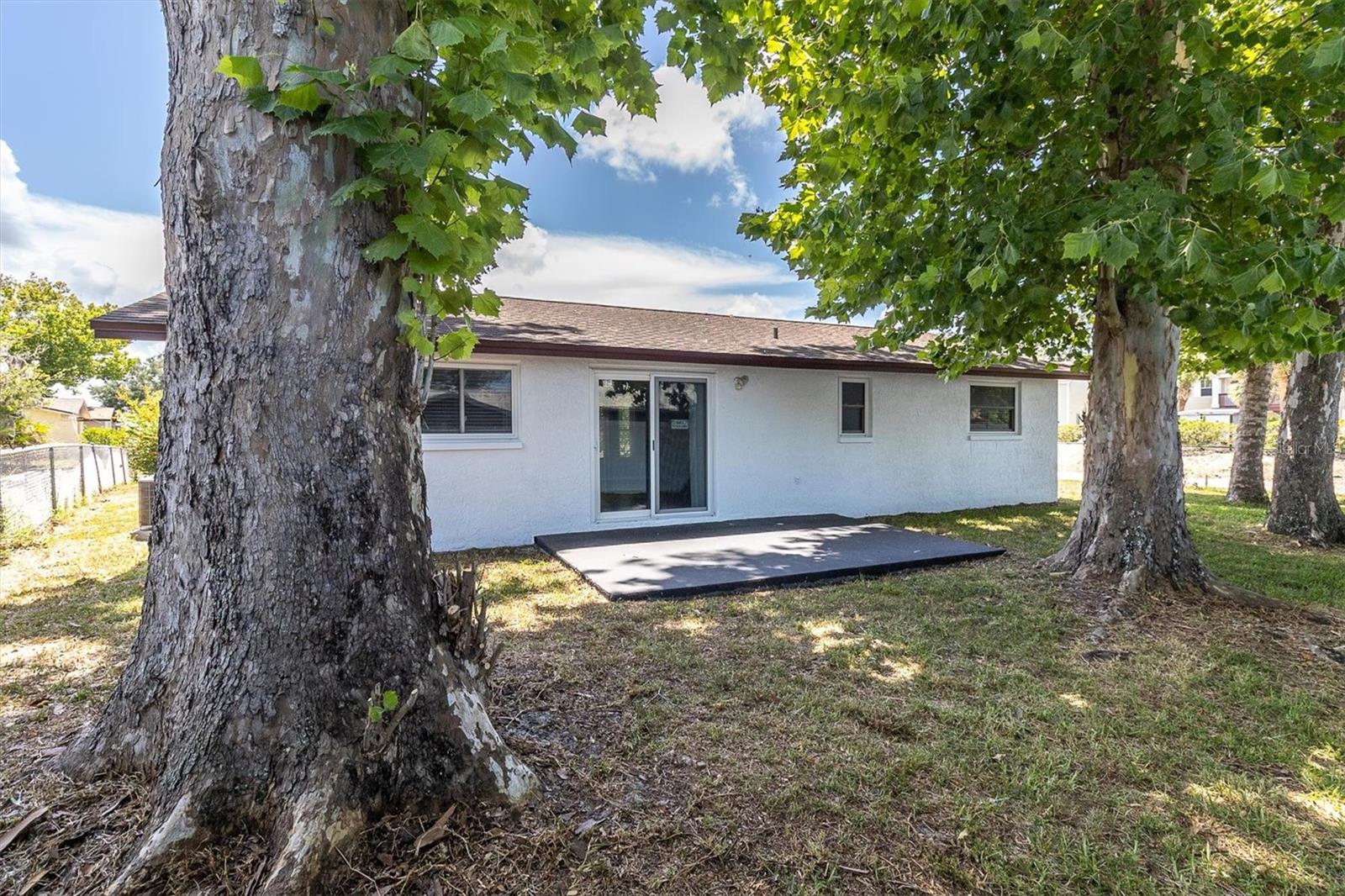 EMBASSY HILLS - Residential