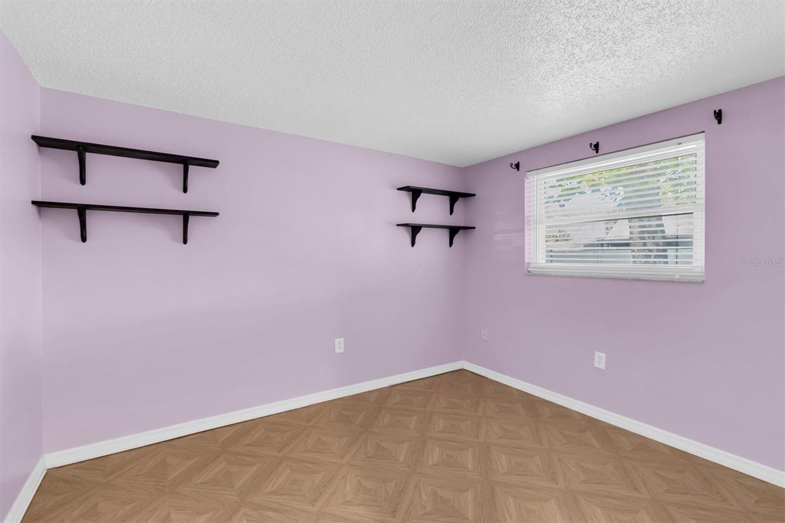 EMBASSY HILLS - Residential