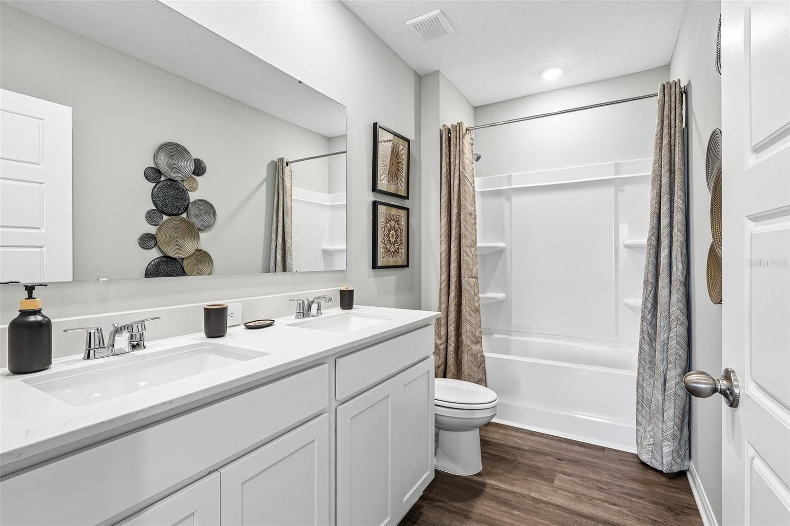 BRADBURY CREEK - Residential