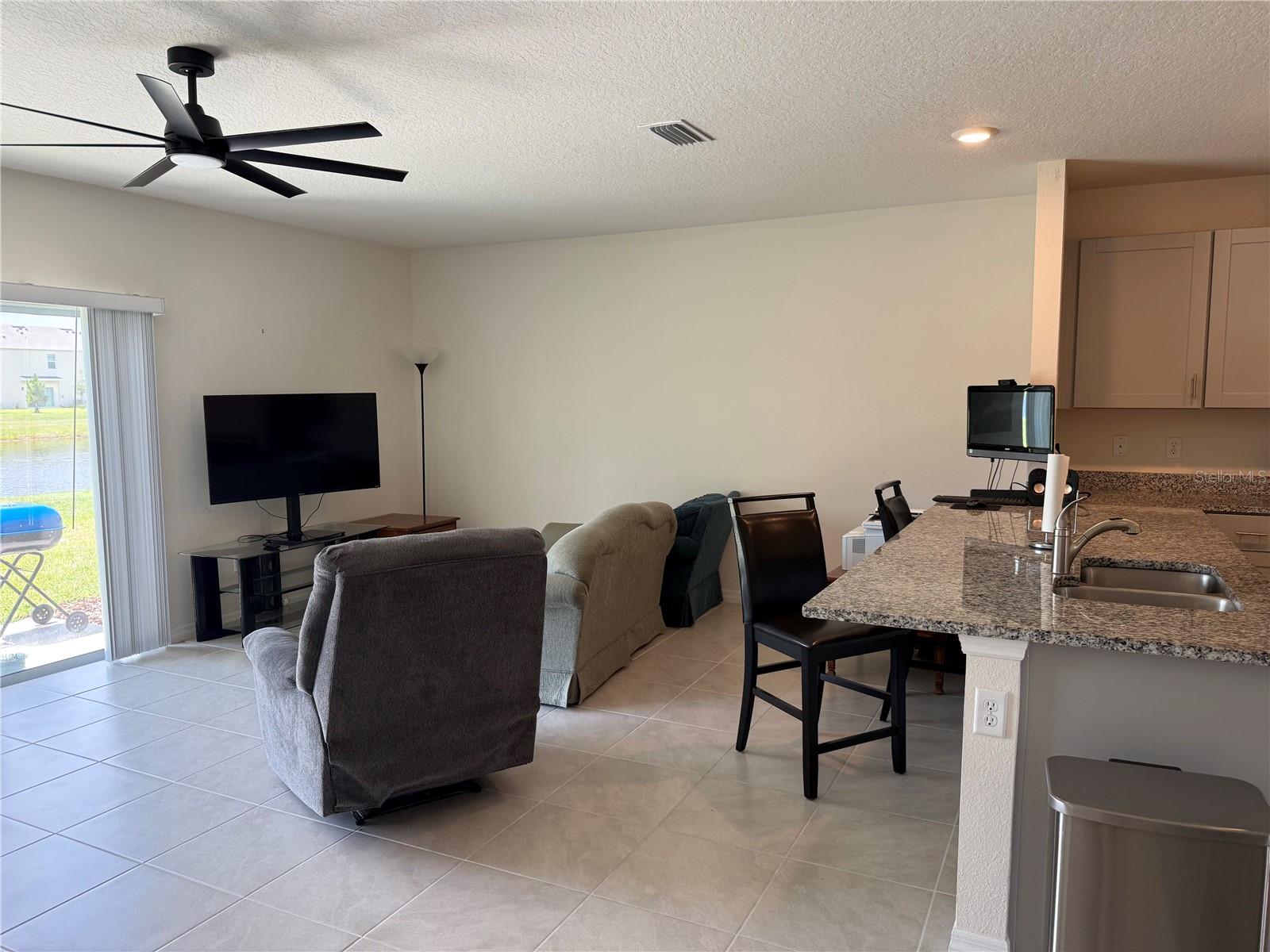RIVERS EDGE - Residential