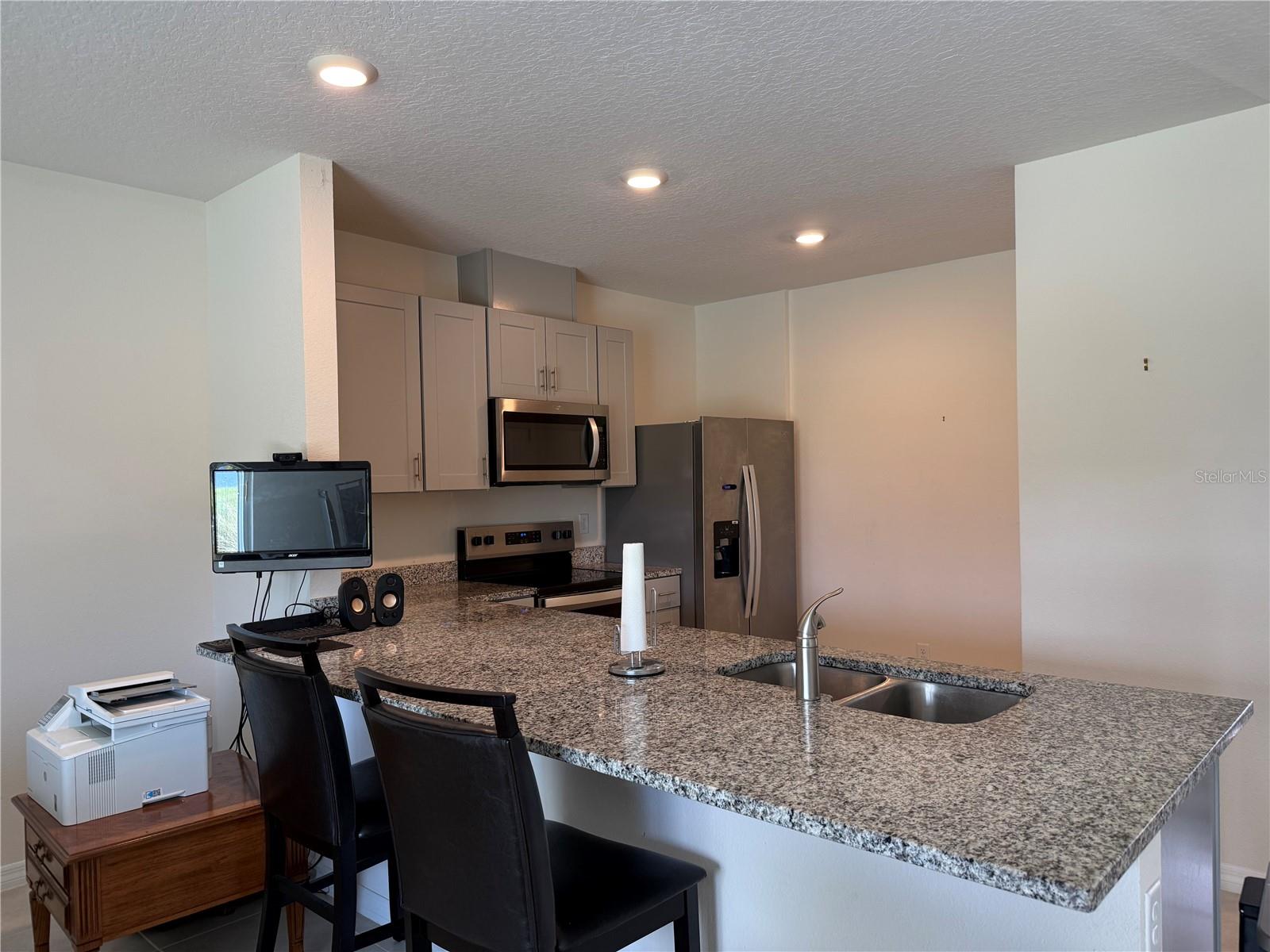 RIVERS EDGE - Residential