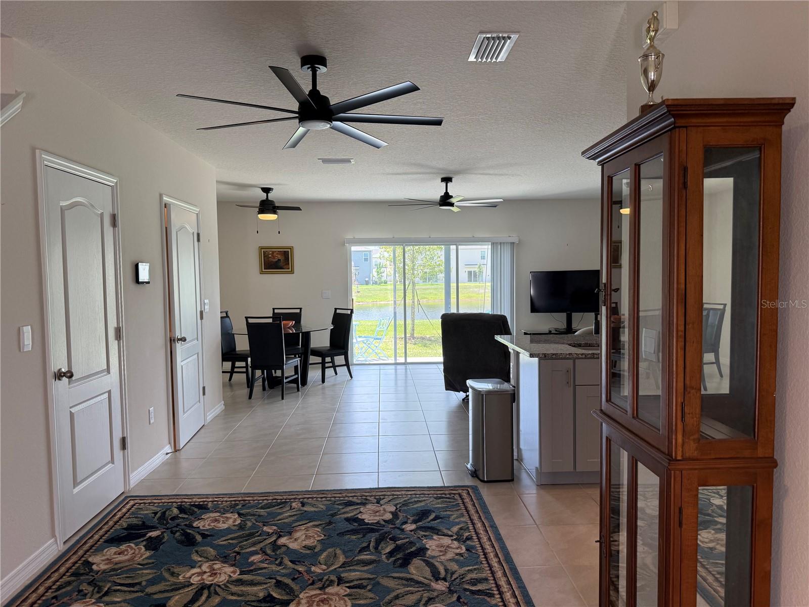 RIVERS EDGE - Residential
