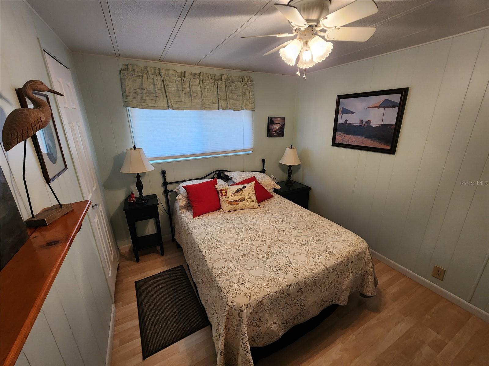 PALM LAKE ESTATES - Residential