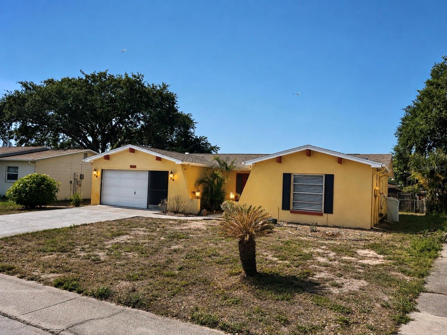 THE LAKES - Residential