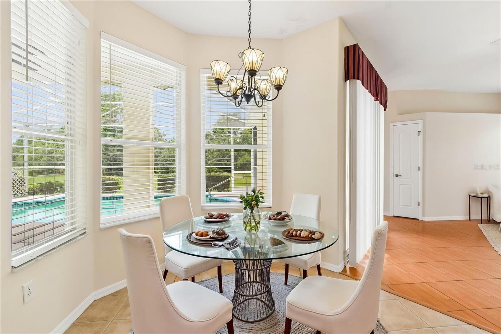 INDIAN LAKES - Residential