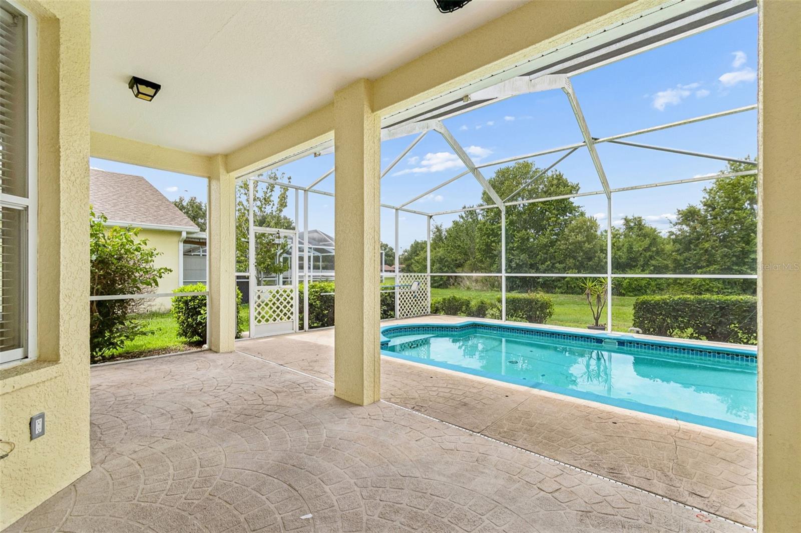 INDIAN LAKES - Residential