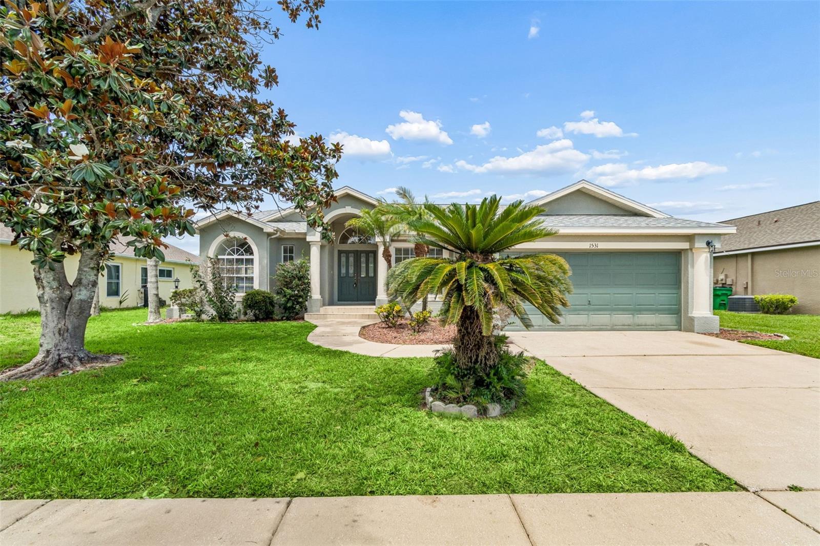 INDIAN LAKES - Residential