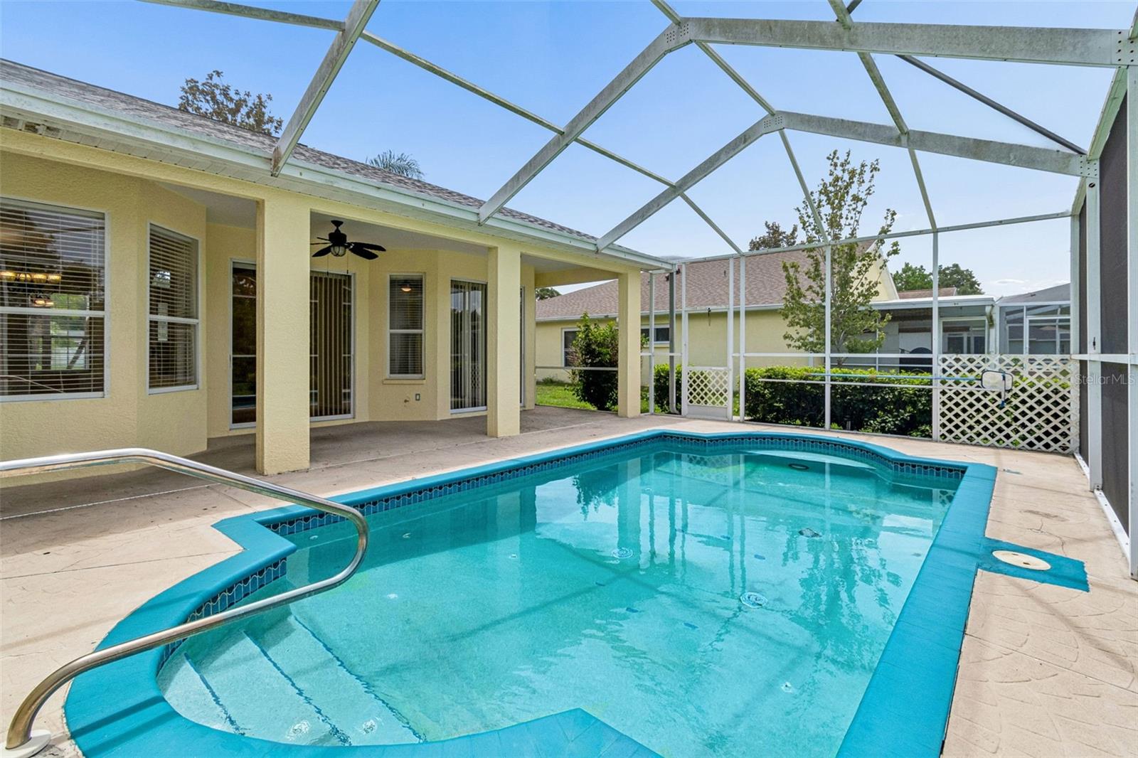 INDIAN LAKES - Residential