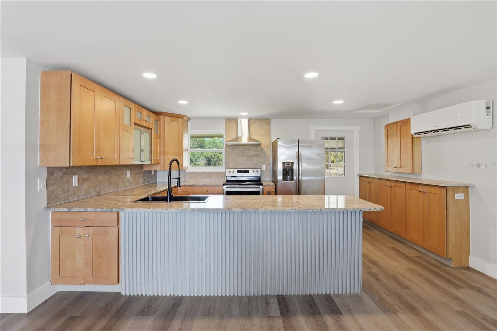 WELLESWOOD ESTATES - Residential