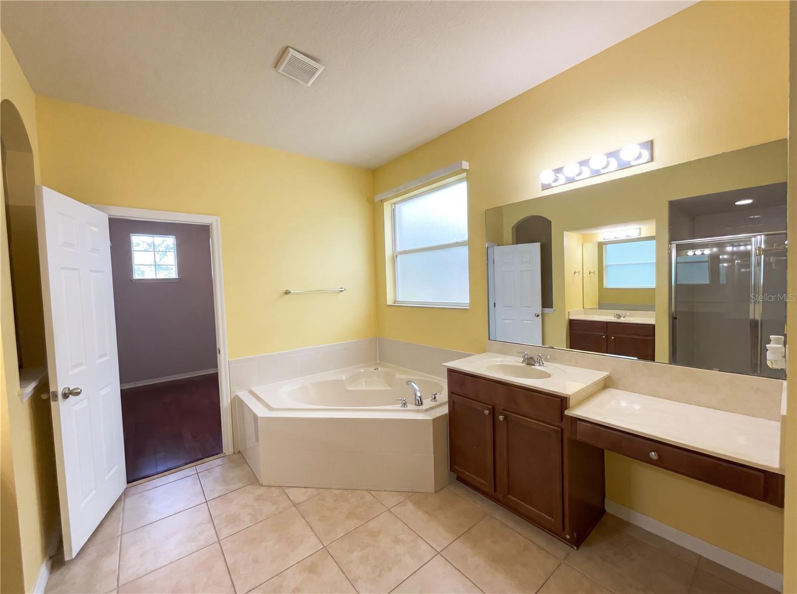 BELLE MEADE PH 02 H - Residential