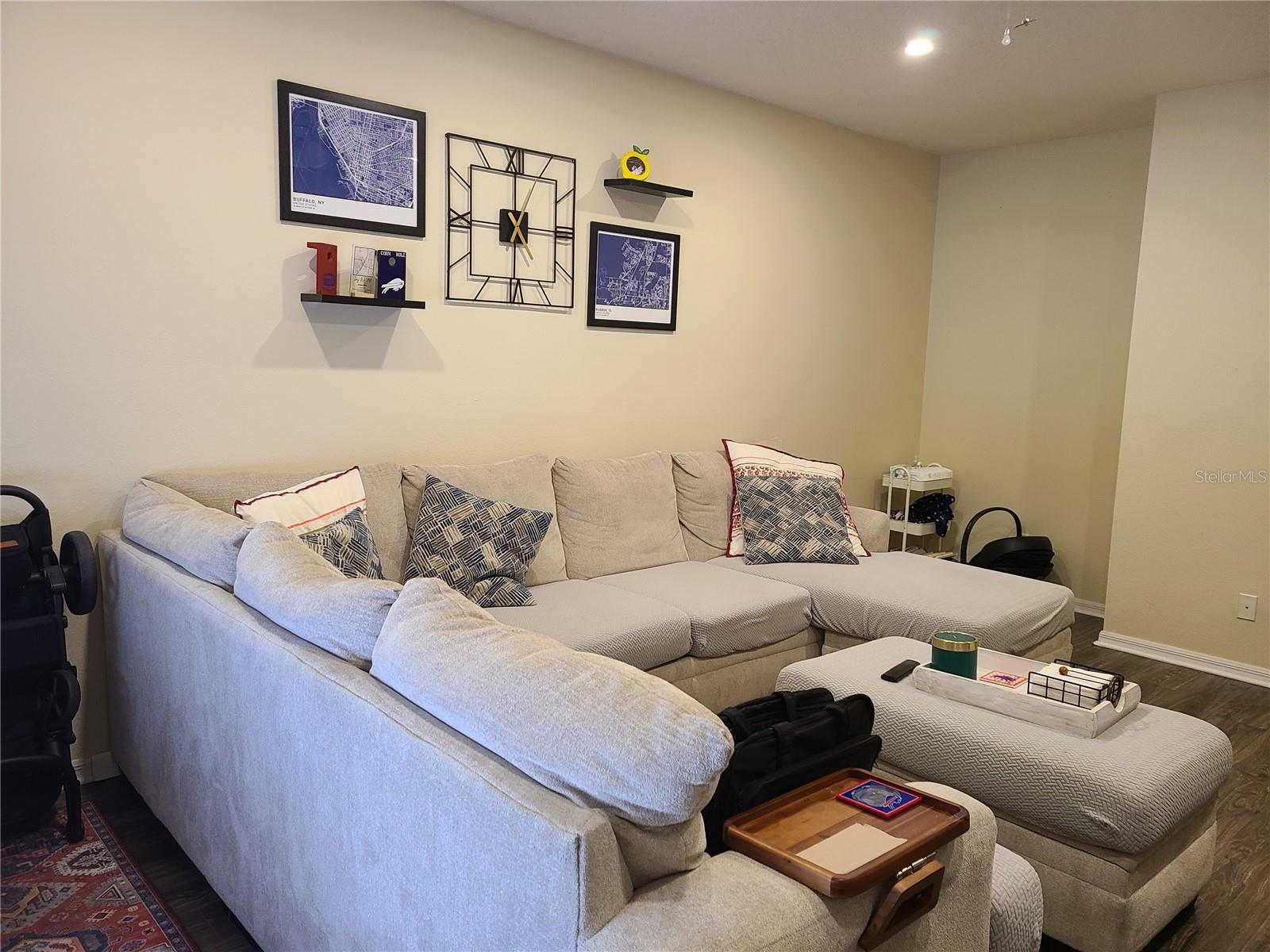TOWNHOMES AT LIGHTHOUSE COVE I CONDO - Residential Lease