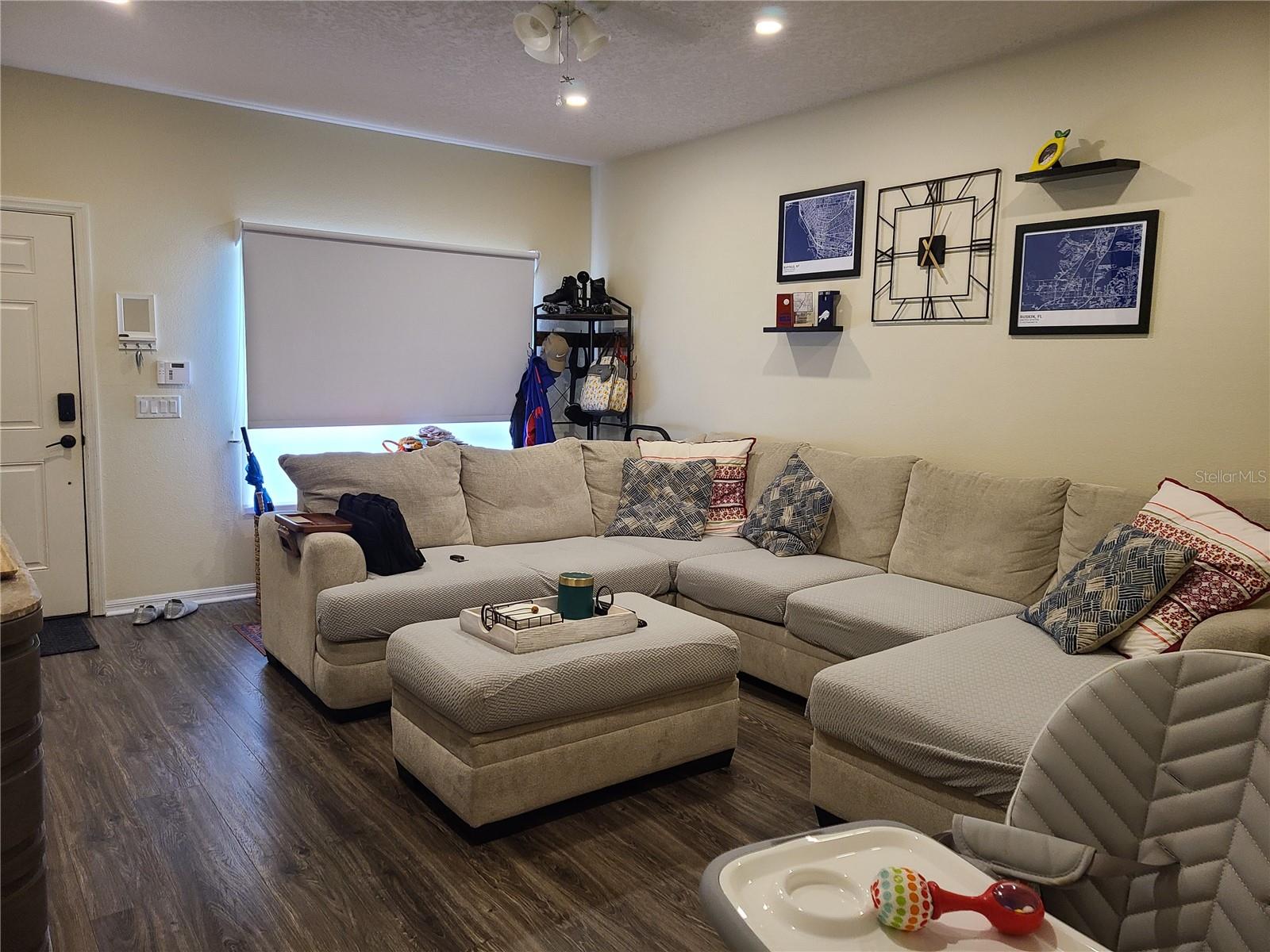 TOWNHOMES AT LIGHTHOUSE COVE I CONDO - Residential Lease