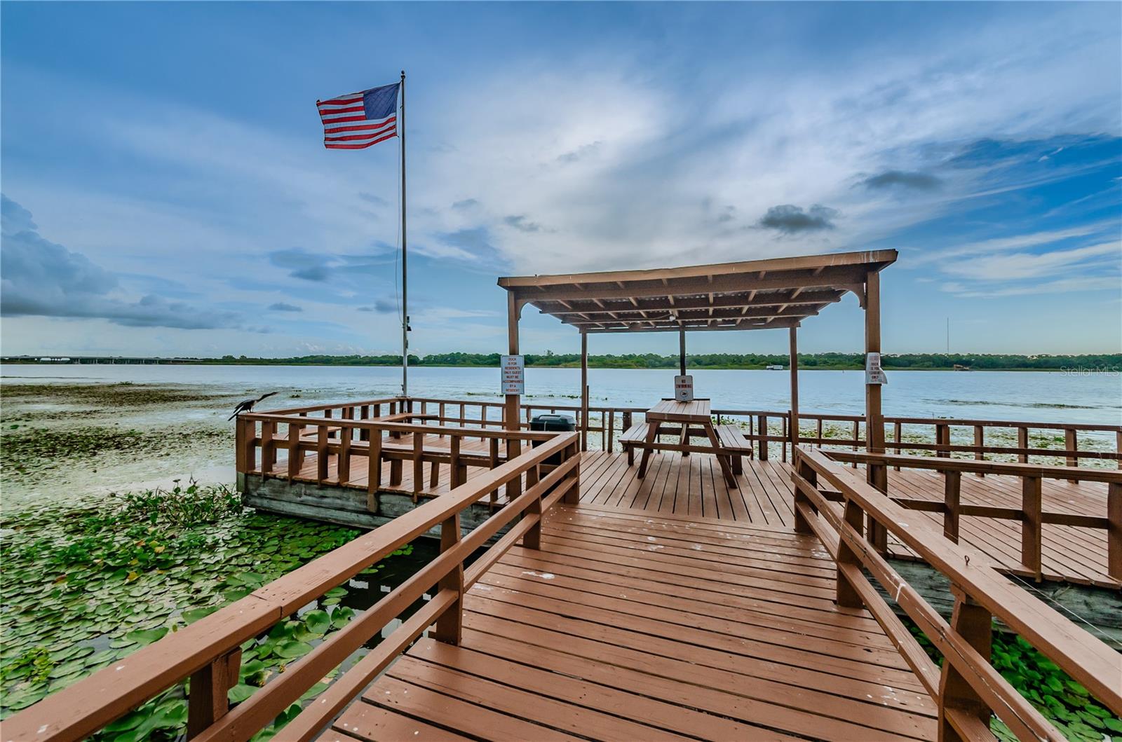 TOWNHOMES OF LAKE SEMINOLE - Residential
