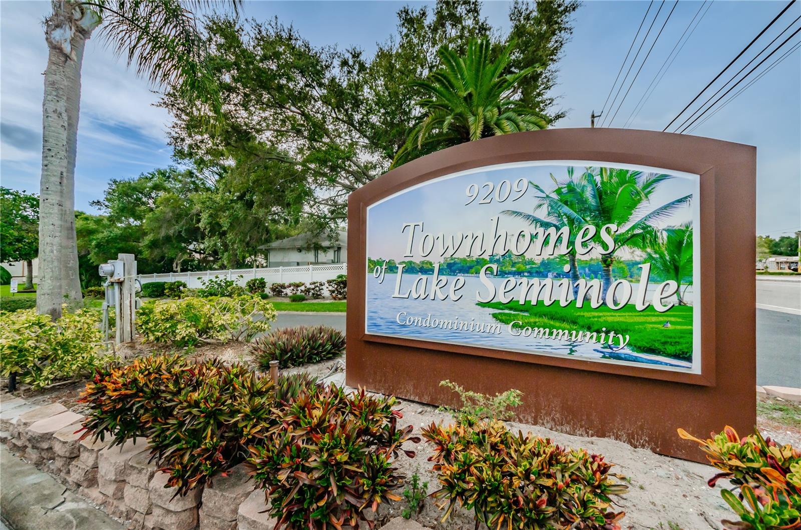 TOWNHOMES OF LAKE SEMINOLE - Residential