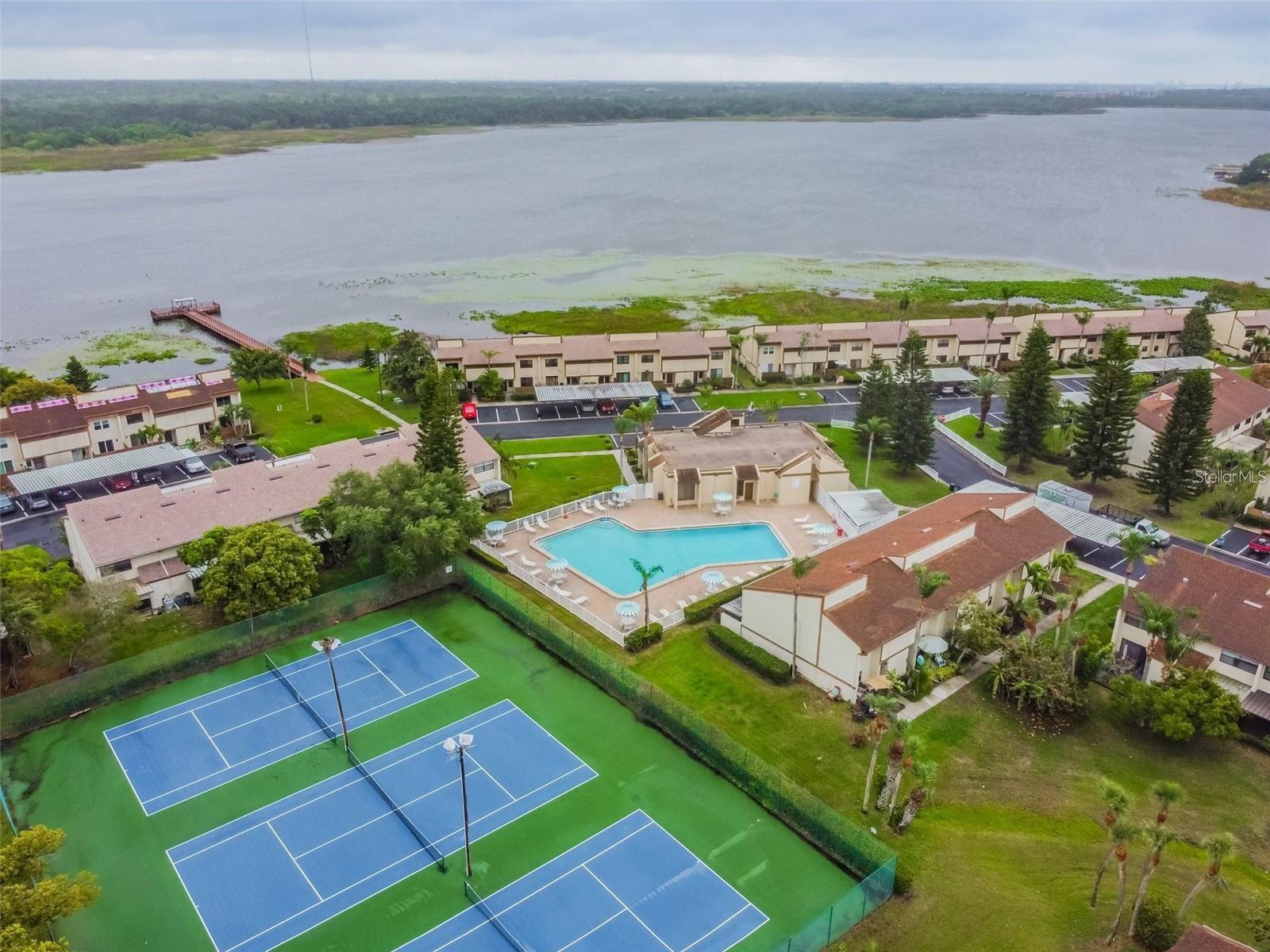 TOWNHOMES OF LAKE SEMINOLE - Residential
