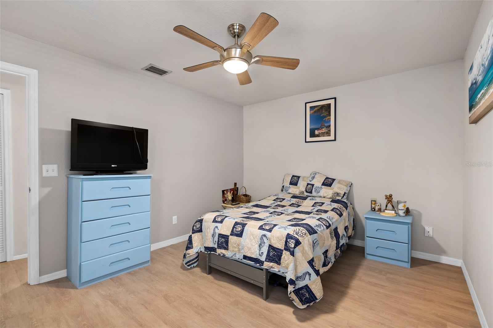 LAKEVIEW GARDENS AT WEKIVA COVE 1 A CONDO - Residential