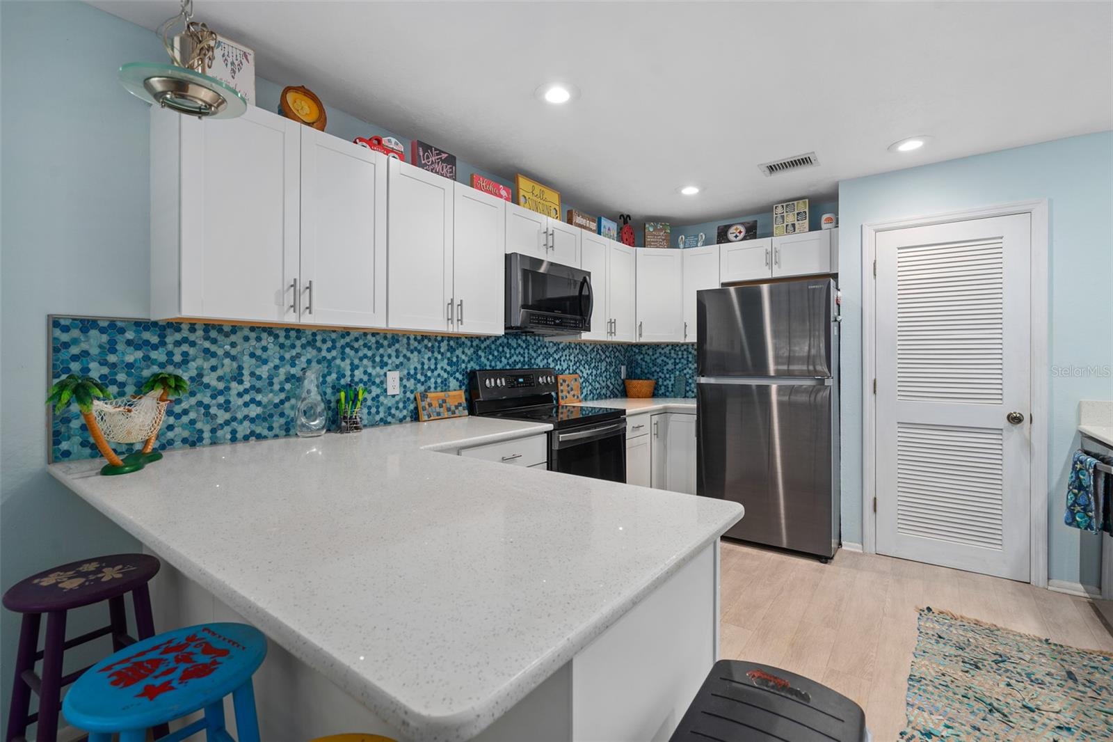 LAKEVIEW GARDENS AT WEKIVA COVE 1 A CONDO - Residential