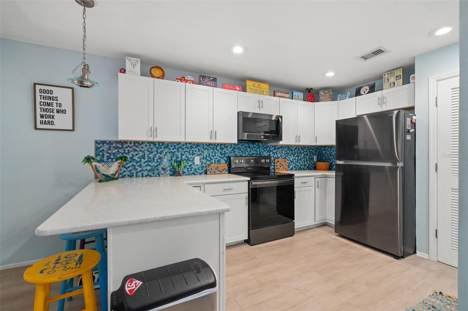 LAKEVIEW GARDENS AT WEKIVA COVE 1 A CONDO - Residential
