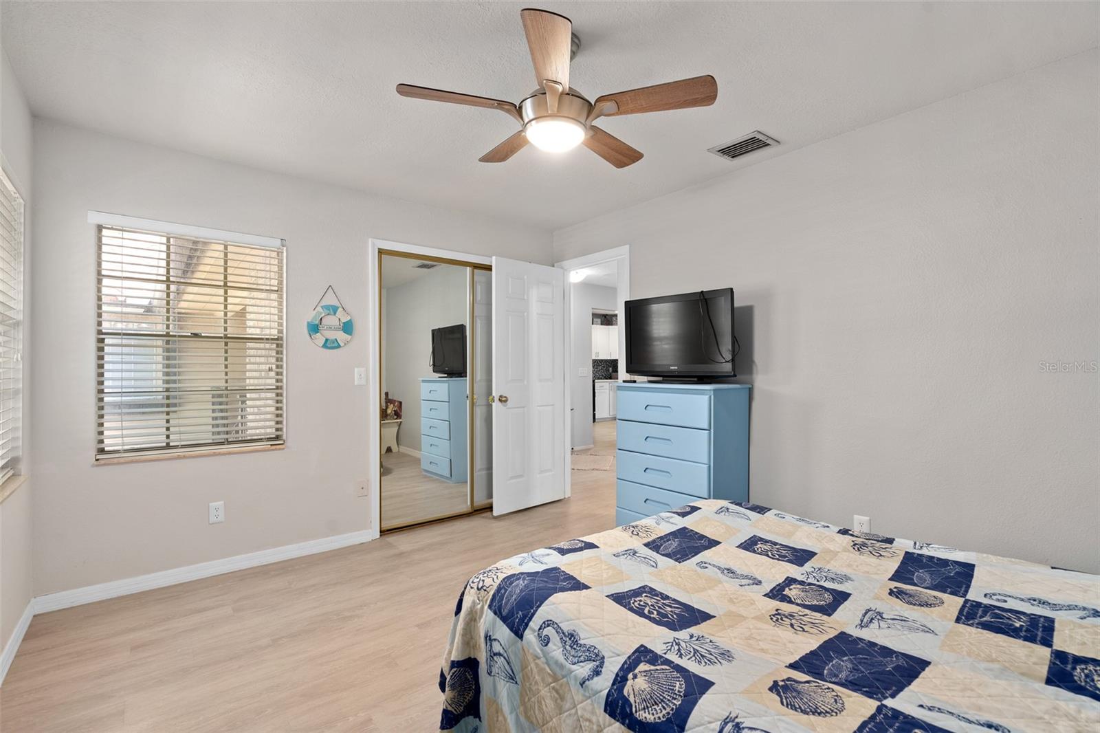 LAKEVIEW GARDENS AT WEKIVA COVE 1 A CONDO - Residential