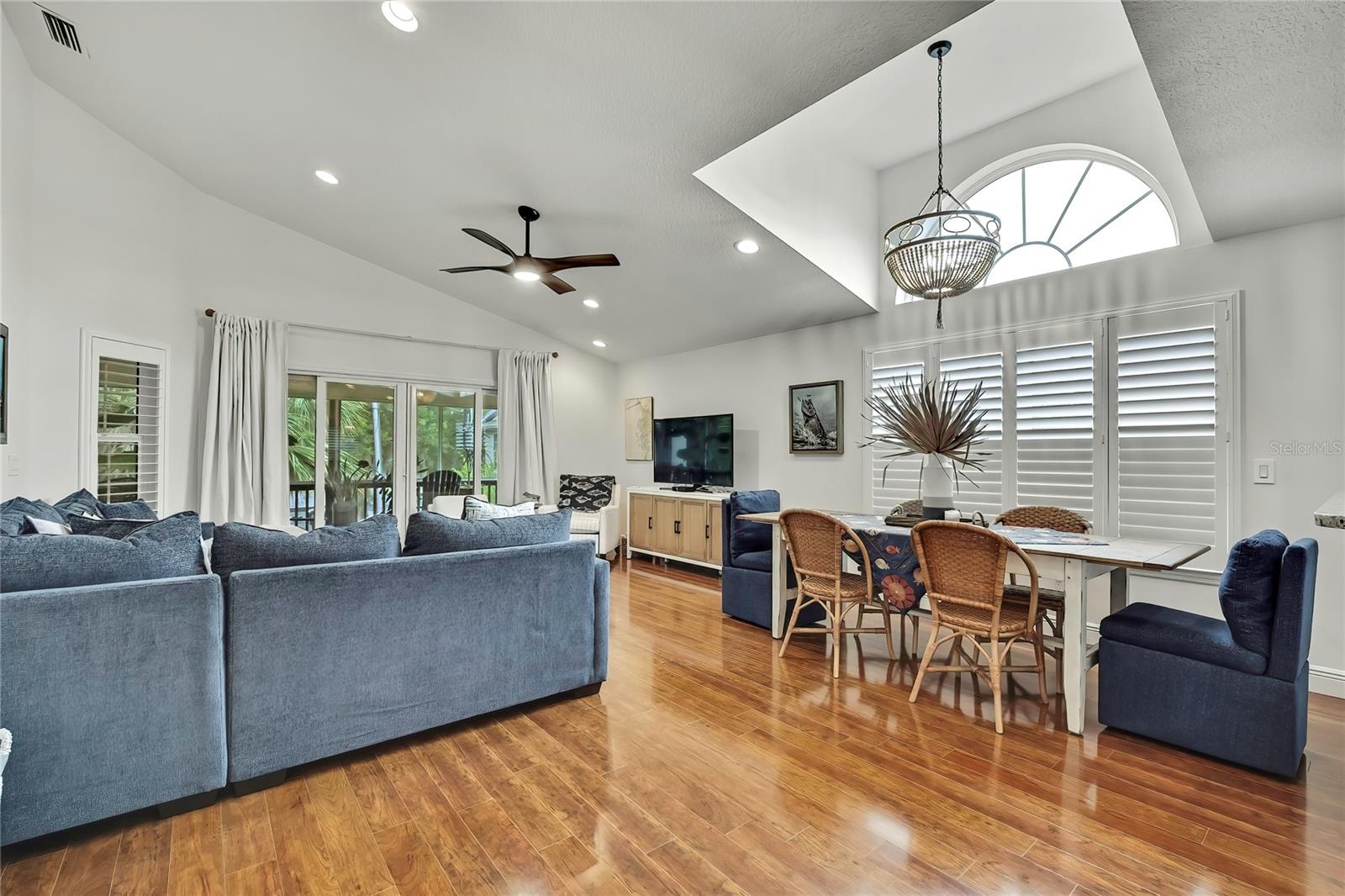 RIVER COVE LNDGS III - Residential