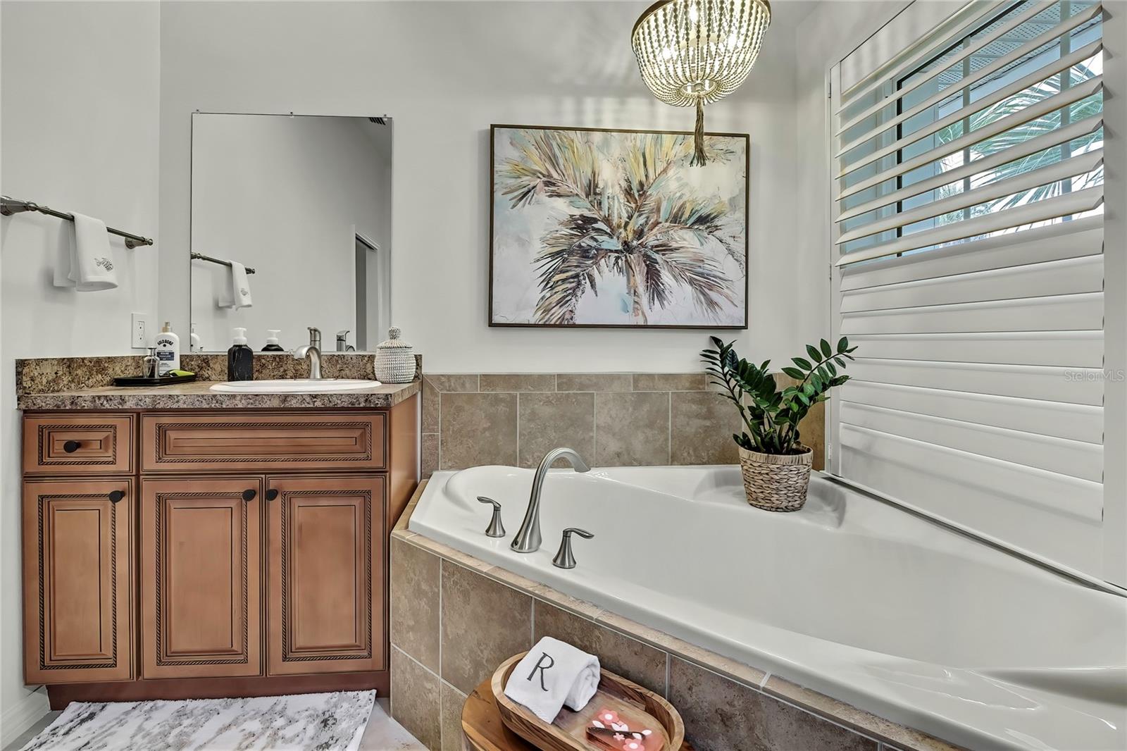 RIVER COVE LNDGS III - Residential