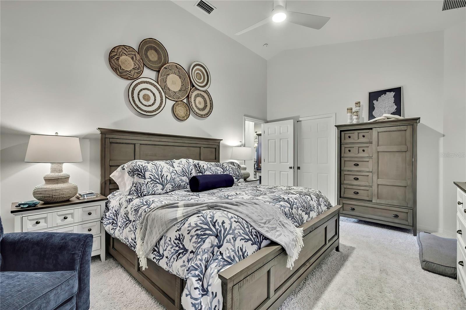 RIVER COVE LNDGS III - Residential