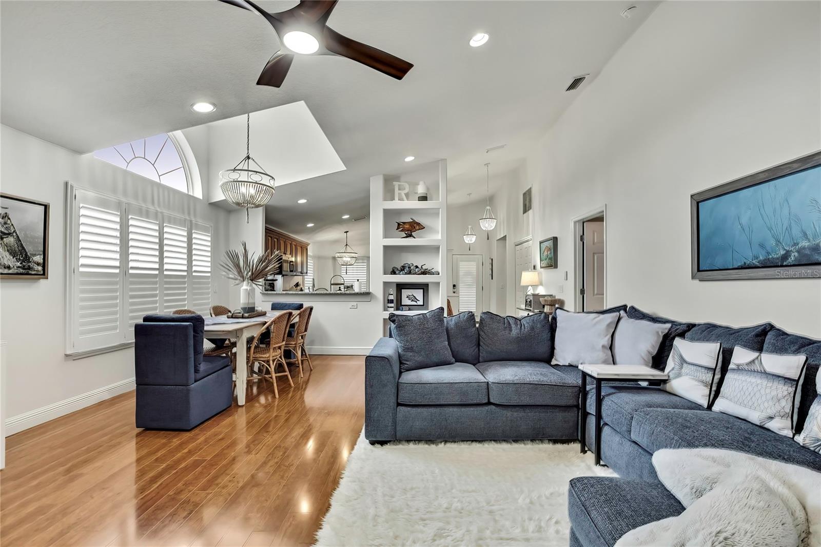 RIVER COVE LNDGS III - Residential