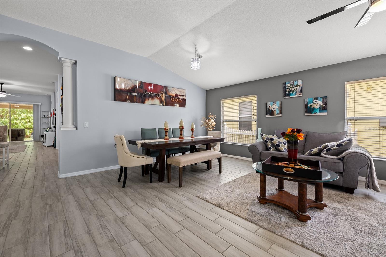 SEVEN OAKS - Residential