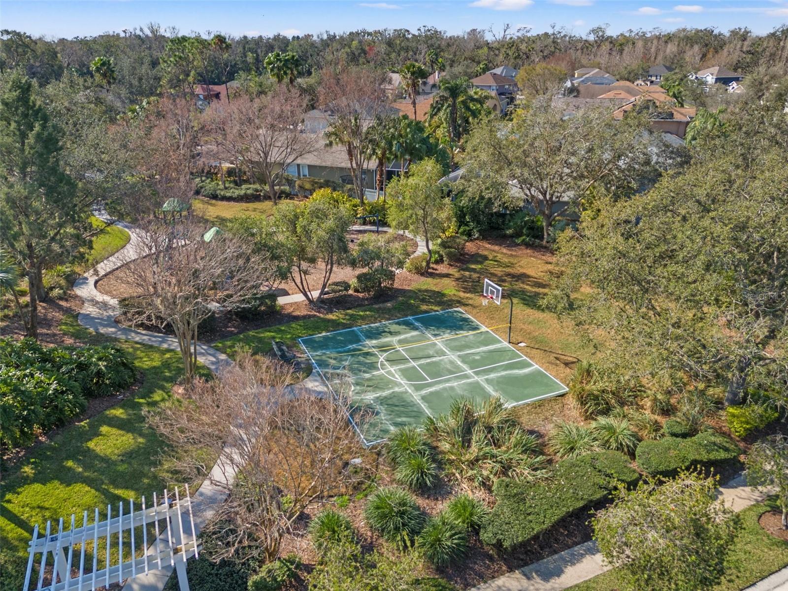 SEVEN OAKS - Residential