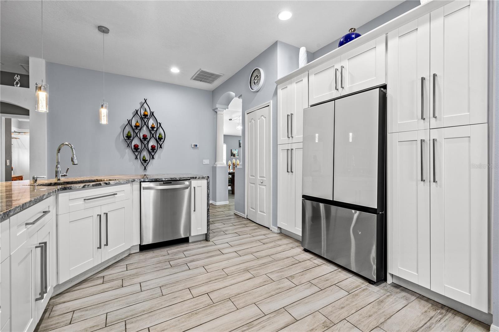 SEVEN OAKS - Residential