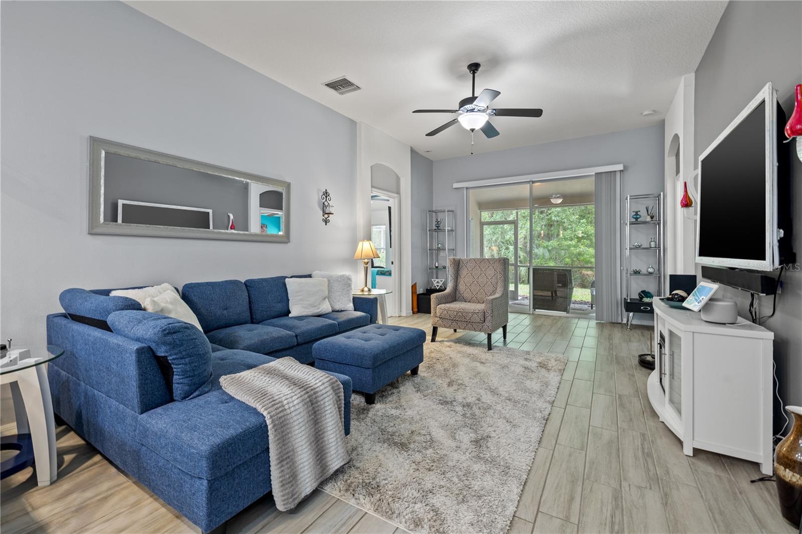 SEVEN OAKS - Residential