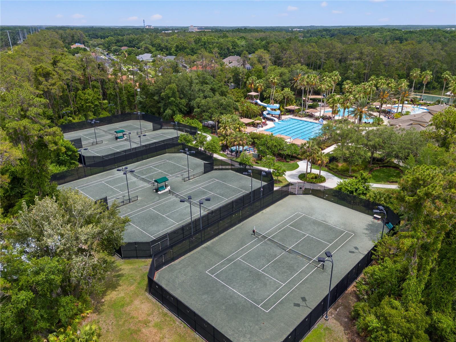 SEVEN OAKS - Residential