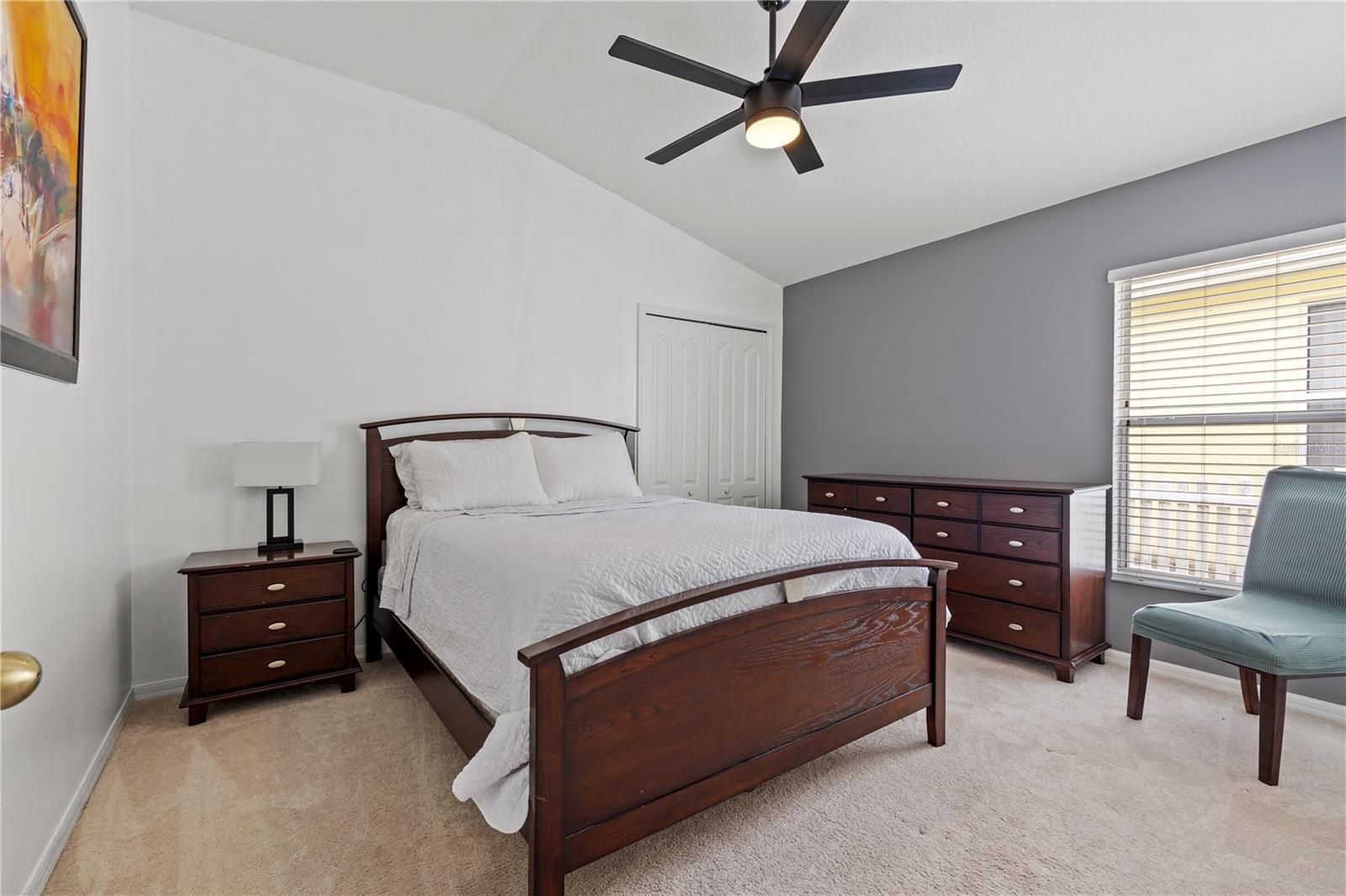 SEVEN OAKS - Residential
