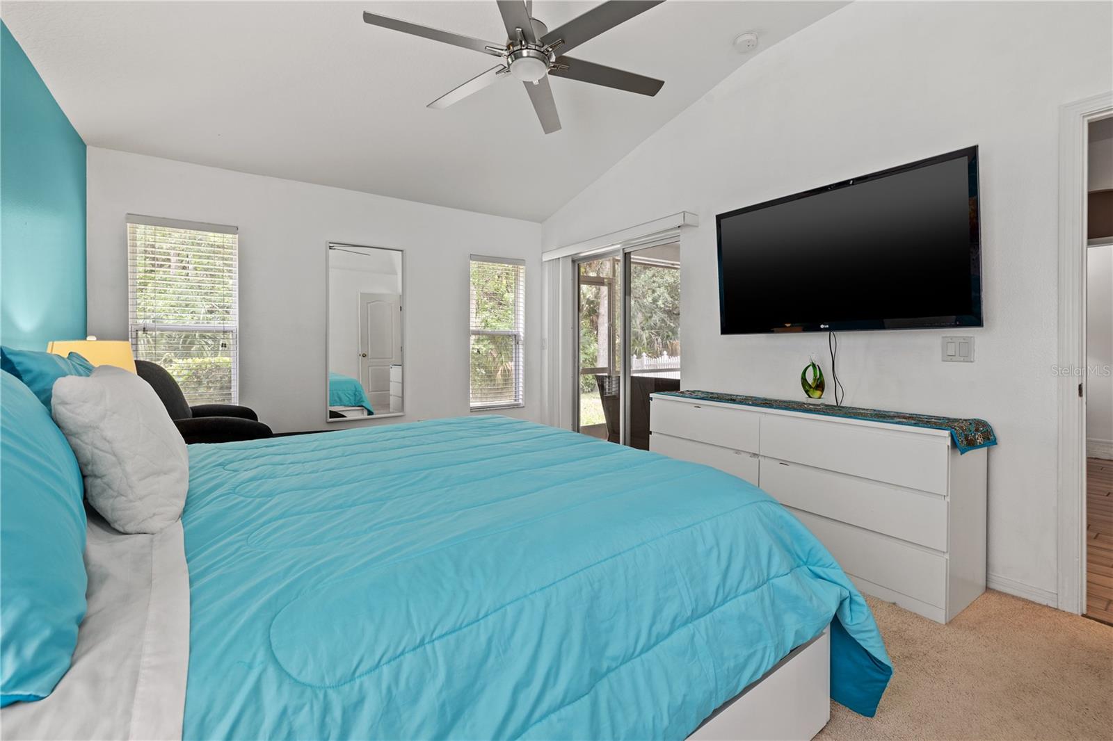 SEVEN OAKS - Residential