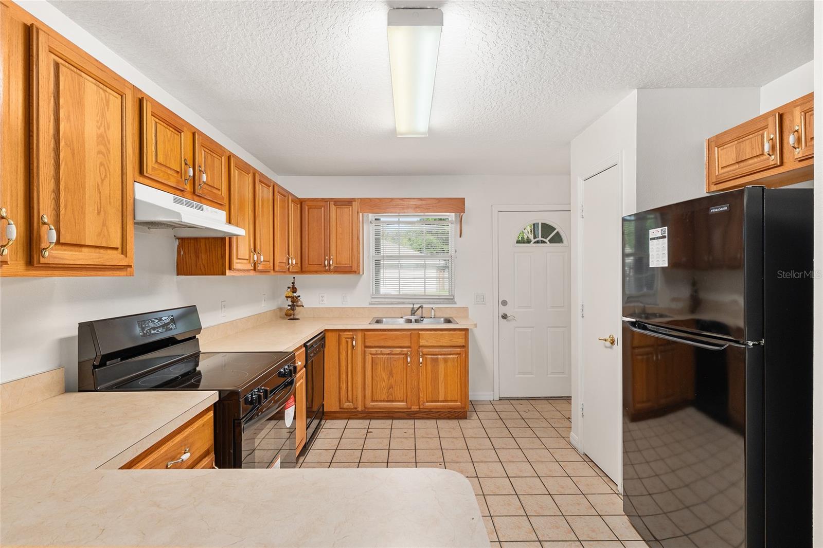 BROWNSTONE COMMONS - Residential