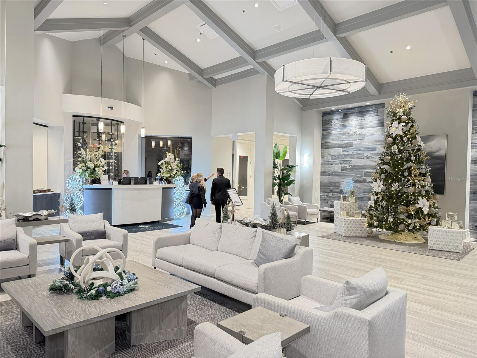 LAKEWOOD NATIONAL - Residential
