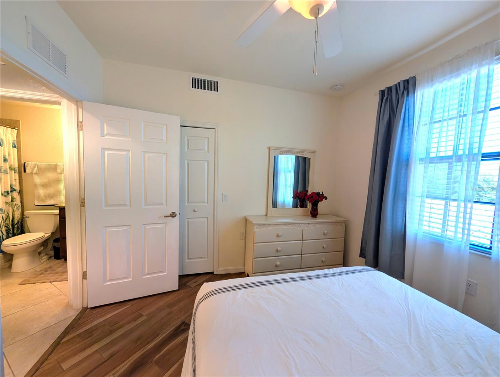 LAKEWOOD NATIONAL - Residential